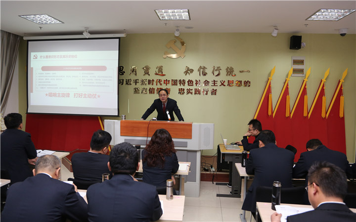陈刚_副本.jpg