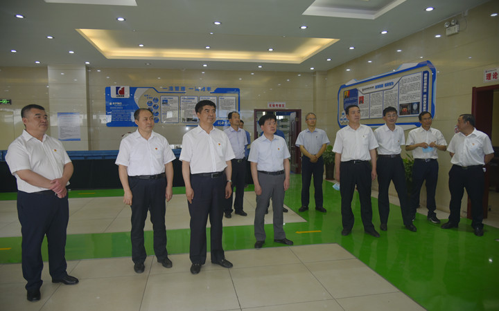 张继宏到斜沟煤矿挂牌督导安全生产工作