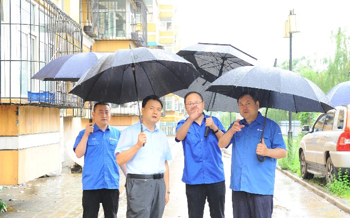 李堂锁来西山煤电督导汛期安全工作
