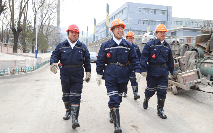 西山煤电领导督导马兰矿安全生产工作