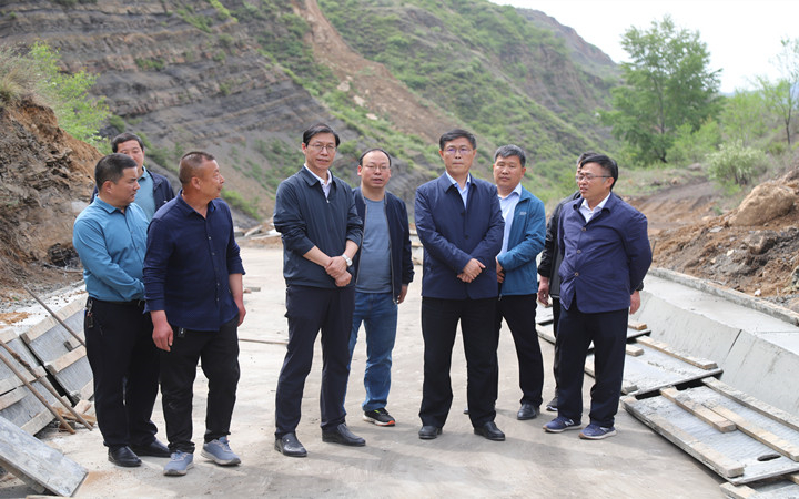 西山煤电领导督导检查马兰矿雨季防治水重点工程