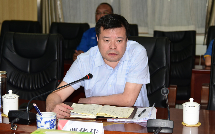 要华伟到东曲矿督导时勉励:积极谋事,用心干事,努力成事