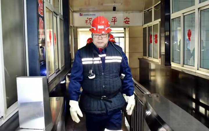 王强到西曲矿督导安全生产工作